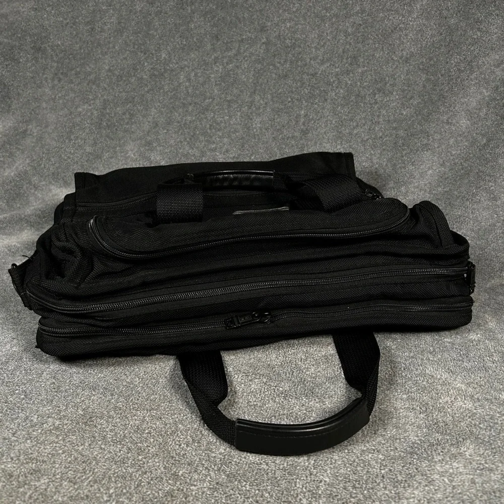 VTG Tumi Briefcase Messenger Laptop Bag Expandable Ballistic Nylon  Black USA